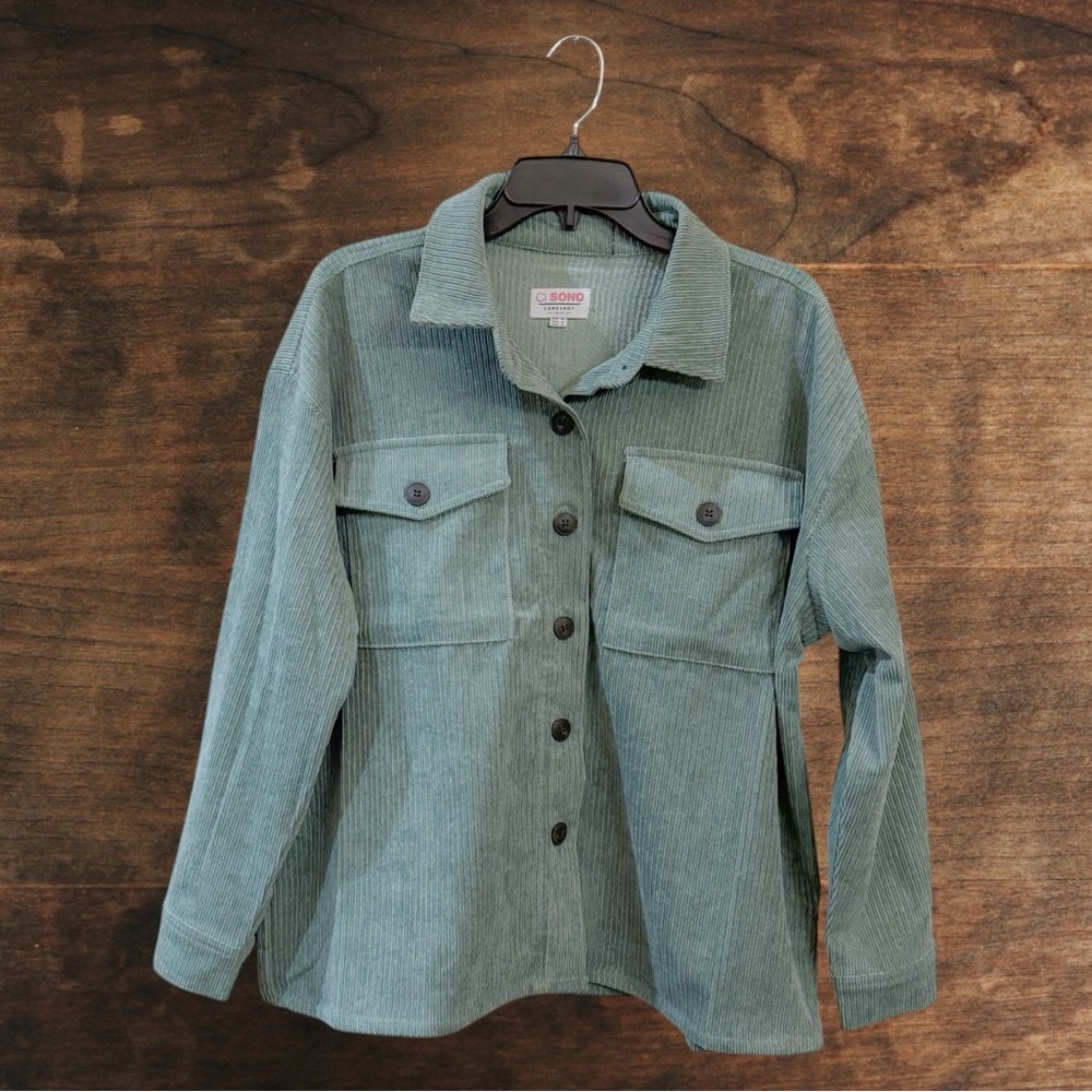 CI Sono by Cavalini Womens Green Corduroy Shacket Shirt size XL

Smoke/Pet Free